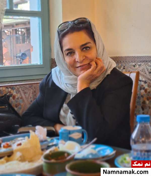 تبریک کریسمس در اینستاگرام تهمینه میلانی تبریک کریسمس
