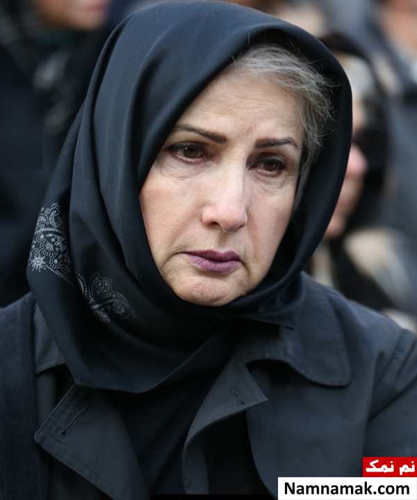 بازیگران و هنرمندان در مراسم خاکسپاری ژاله علو
