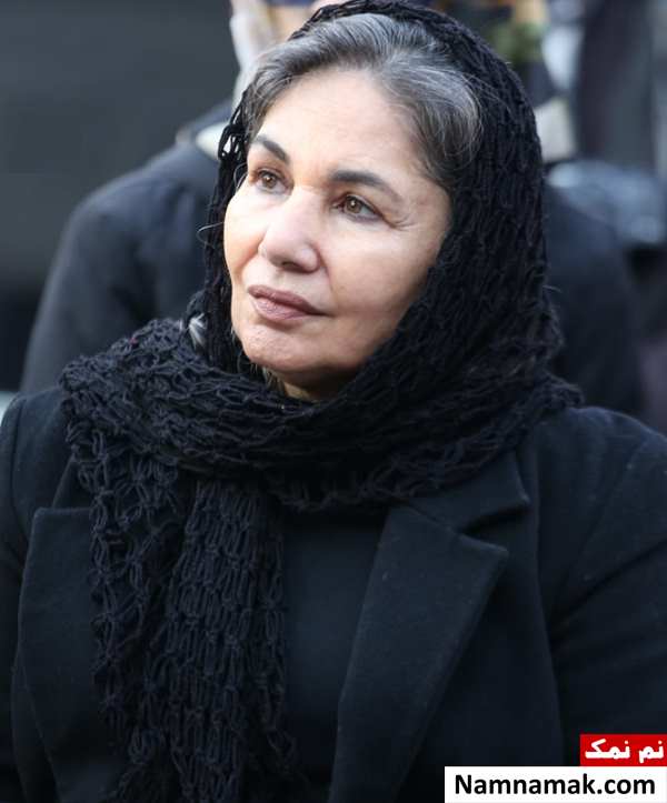 بازیگران و هنرمندان در مراسم خاکسپاری ژاله علو