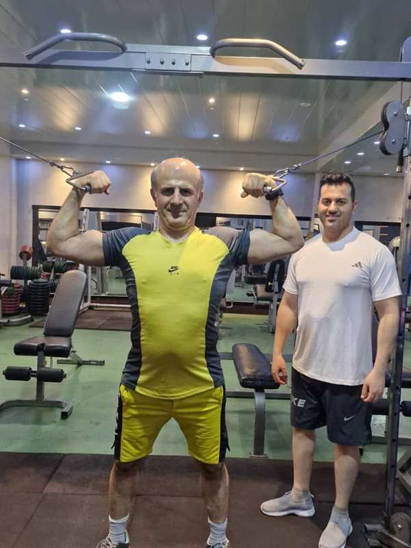 هادی قربانی بدنساز
