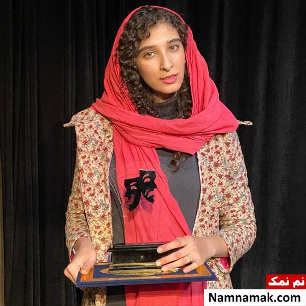 شکوفه حیدریان بازیگر نقش آناهیتا در سریال قهوه پدری شکوفه حیدریان بازیگر نقش باریستا آناهیتا در سریال قهوه پدری