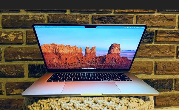 The Best Apple MacBook Air and MacBook Pro Laptops for 2025 | PCMag