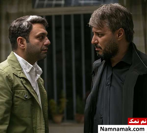 صابر ابر و جواد عزتی در فیلم کت چرمی