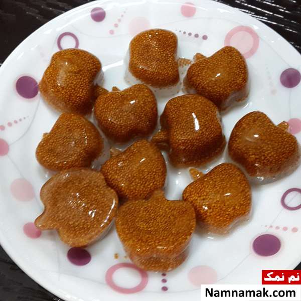 یخ خاکشیر و تخم شربتی