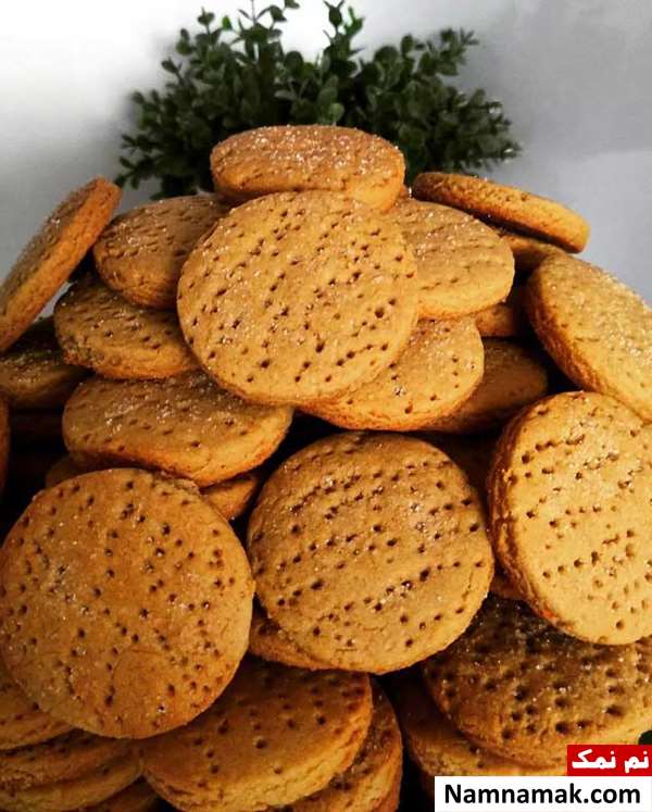 کلوچه و نان زنجبیلی بیرجندی