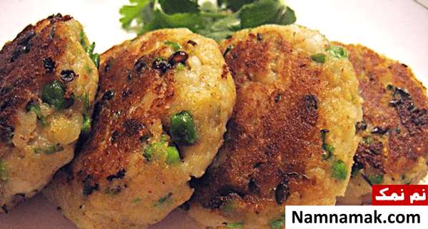 طرز تهیه کوکو سیب زمینی شکم پر با قارچ و پنیر پیتزا