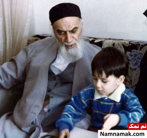 زندگینامه سید علی خمینی و همسرش کودکی علی خمینی در کنار امام خمینی