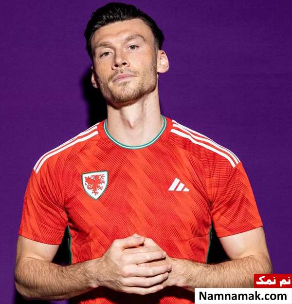 کیفر مور - Kieffer Moore