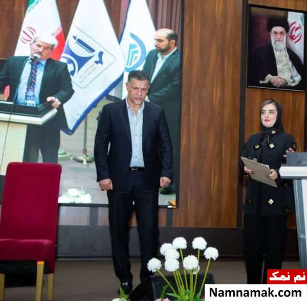 نیلوفر همرنگ