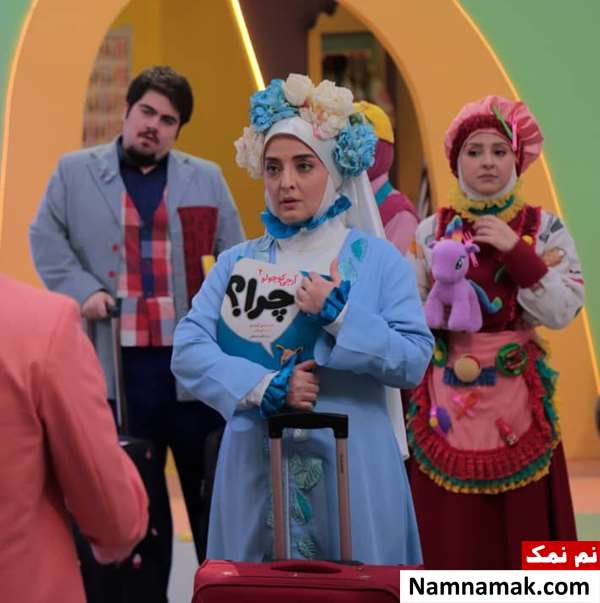 نیلوفر همرنگ