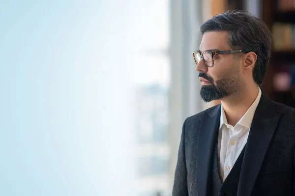 آشنایی با کتاب های میثم شکری ساز و نقش آن ها در توسعه فردی و سازمانی