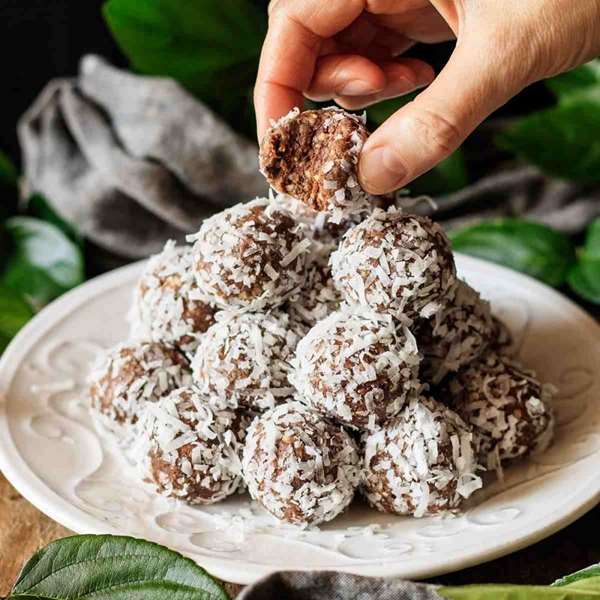 3 ایده دسر رژیمی با خرما