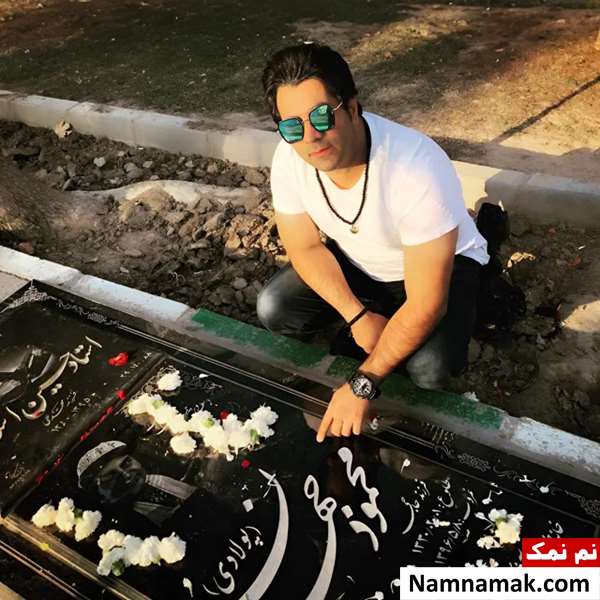 سنگ قبر محمود جهان