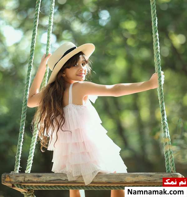 آدرینا حسنلو