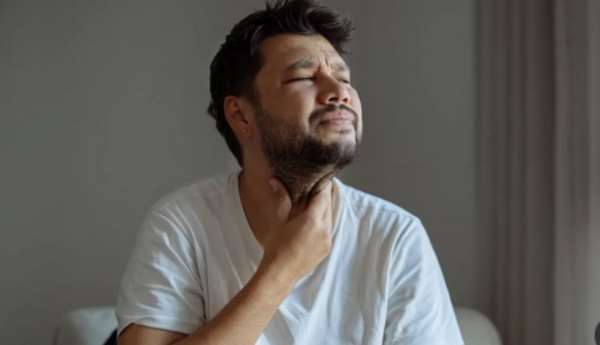 گلودرد عصبی و گلودرد معمولی