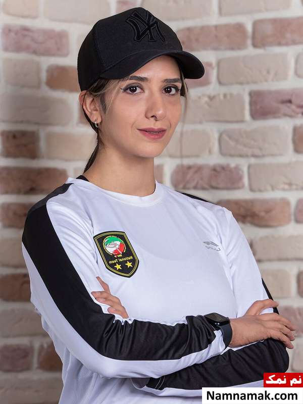 هانیه شریعتی