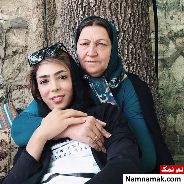 سهیلا منصوریان و مادرش