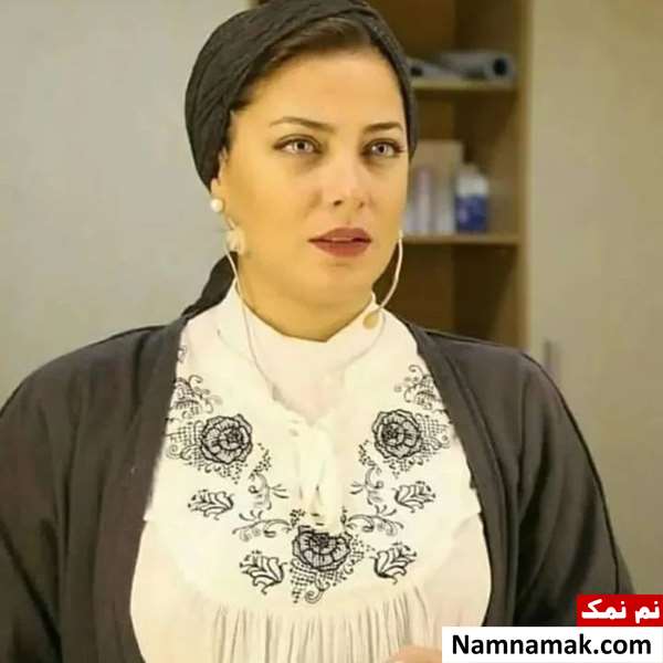 طناز طباطبایی
