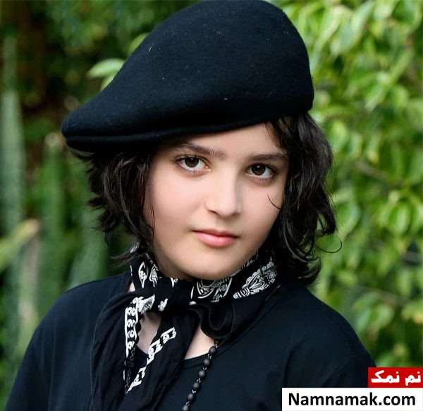 بیوگرافی بازیگران سریال به رنگ خاک بایار فرج زاده