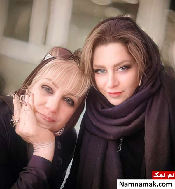 ماندانا سوری و مادرش