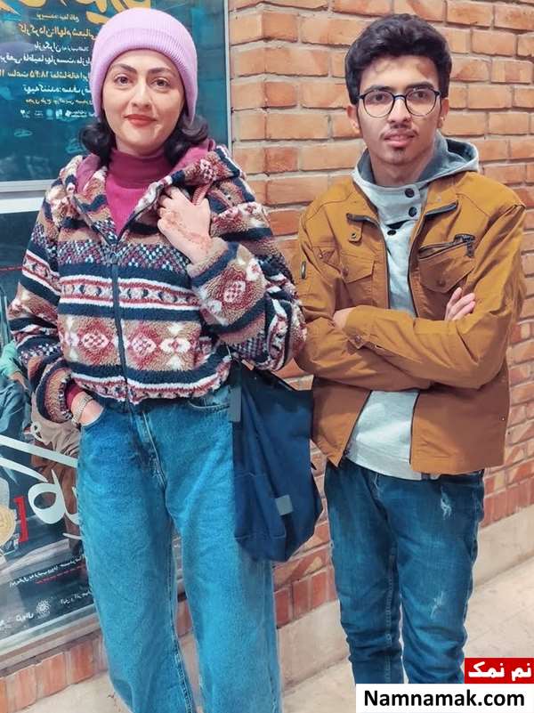 پریسا دوستی - Parisa Dousti