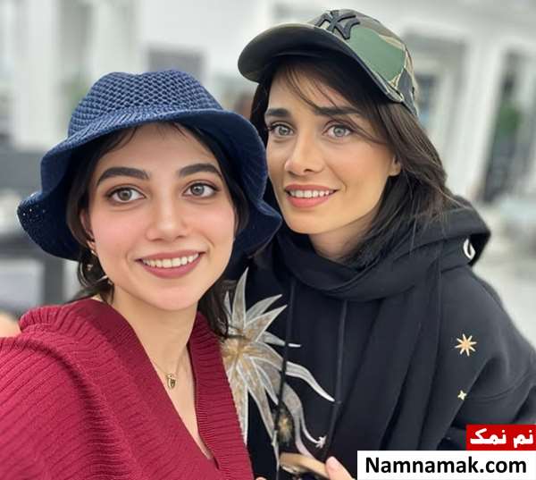 تینا آخوندتبار - Tina Akhoondtabar