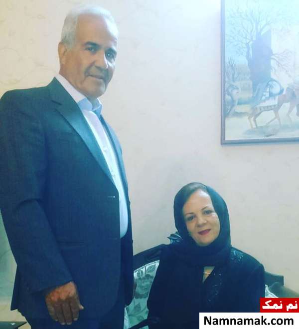 پدر و مادر الهام اخوان