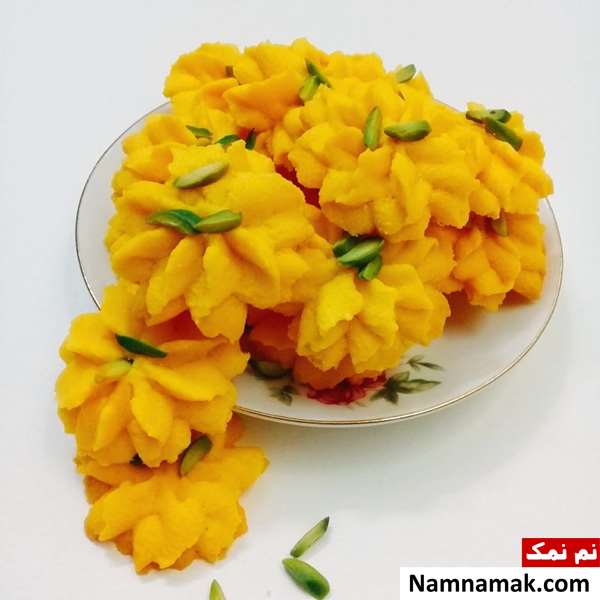 طرز تهیه شیرینی زعفرانی مخصوص عید نوروز