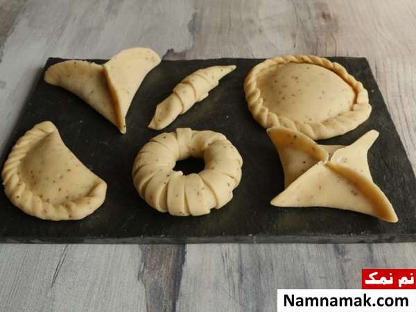 سمبوسه گوشت و قارچ