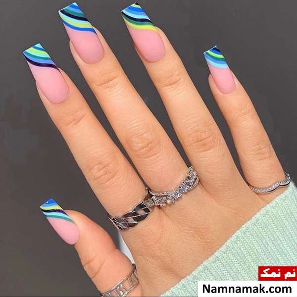 مدل کاشت ناخن فرنچ رنگی