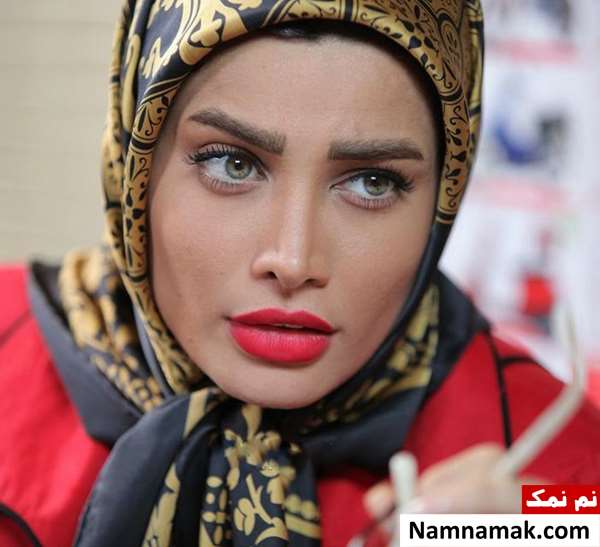 تینا آخوندتبار