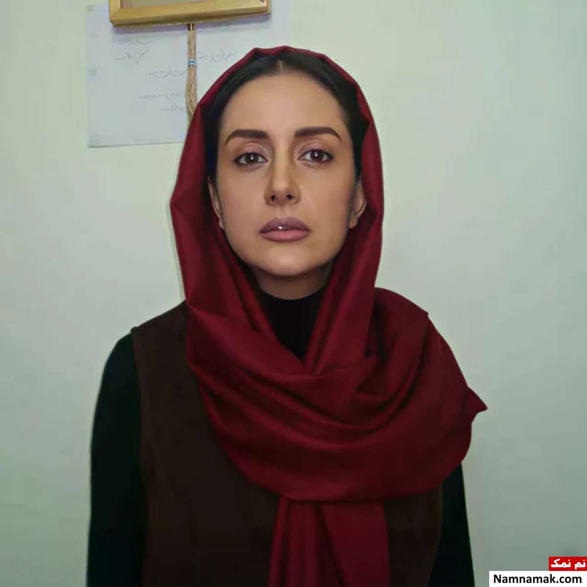 شبنم معززی بازیگر نقش مینو در سریال یادآوری