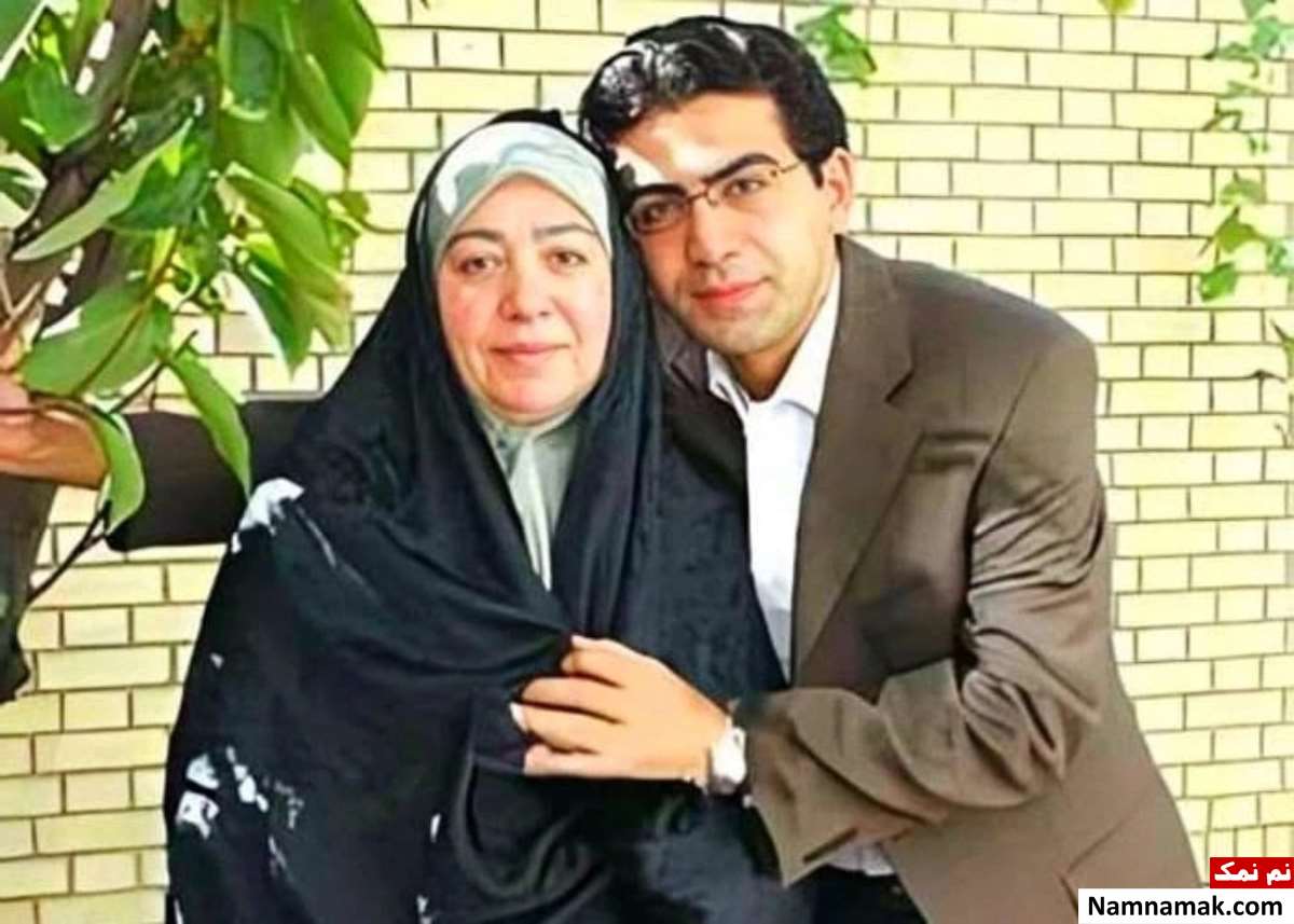 فرزاد حسنی