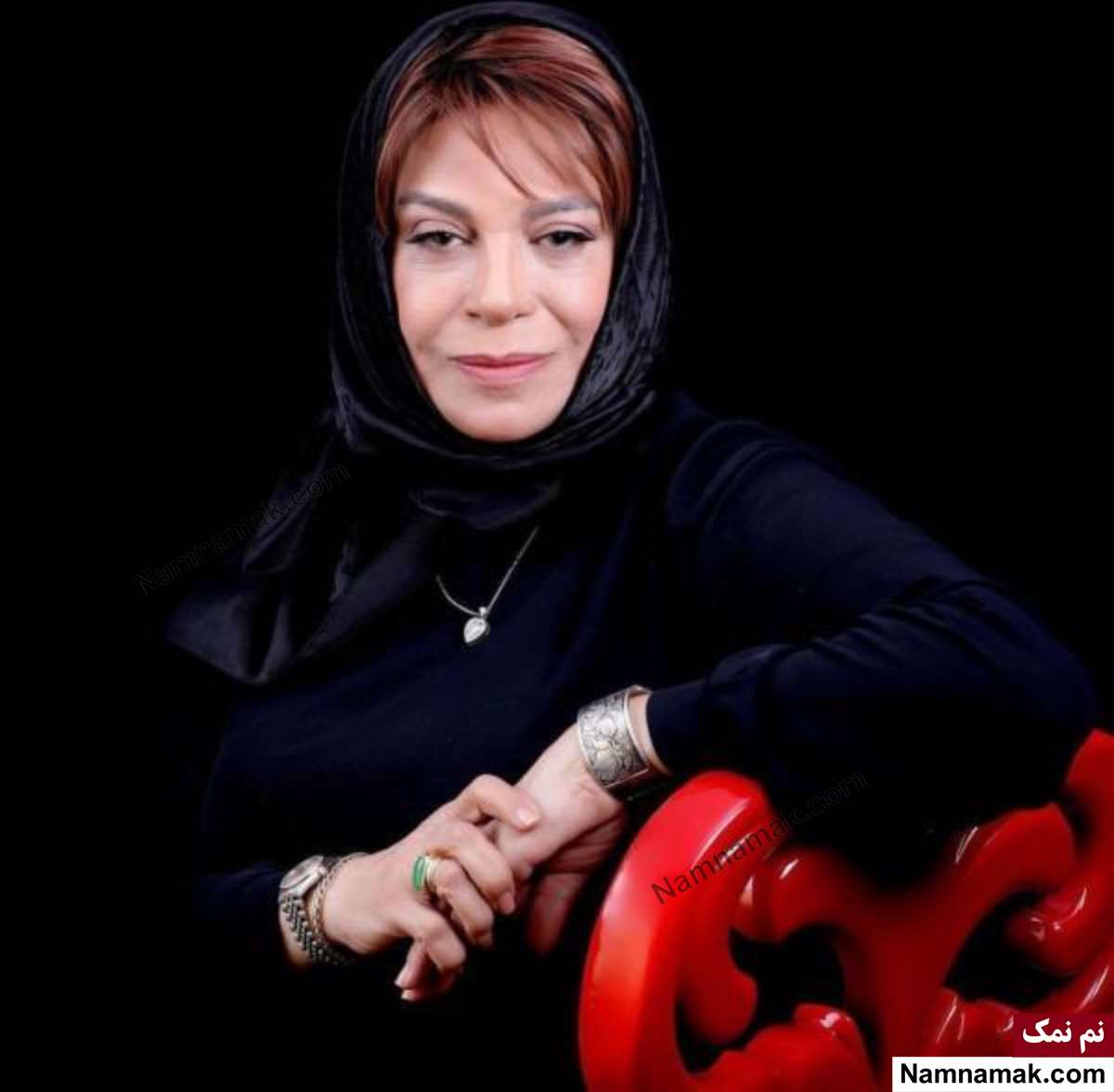 بیوگرافی بازیگران فیلم دو روز دیرتر گوهر خیراندیش