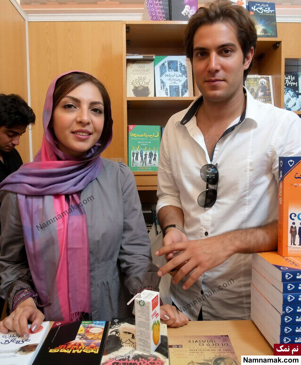 چهره های متولد 27 مرداد نیلوفر لاری پور