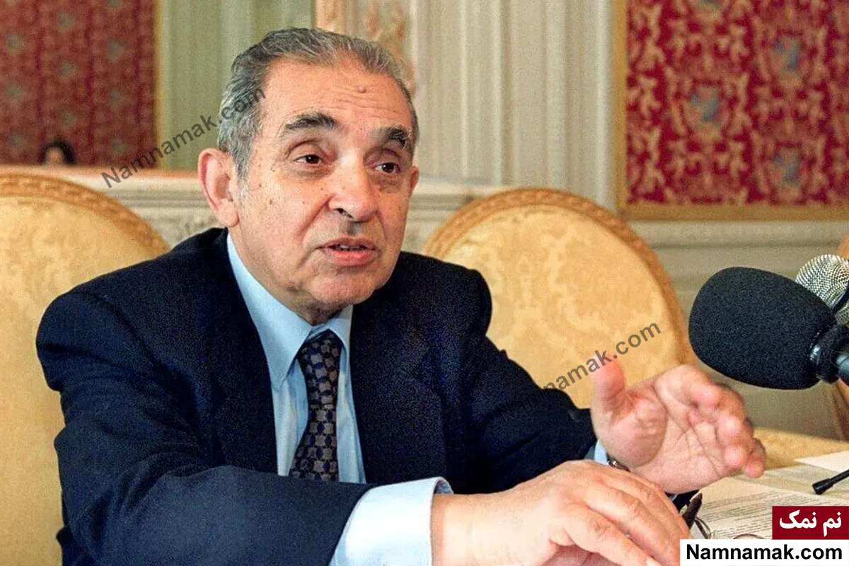 زندگینامه عبدالغفور روان فرهادی و همسرش عبدالغفور روان فرهادی - Abdolghafoor Ravan Farhadi