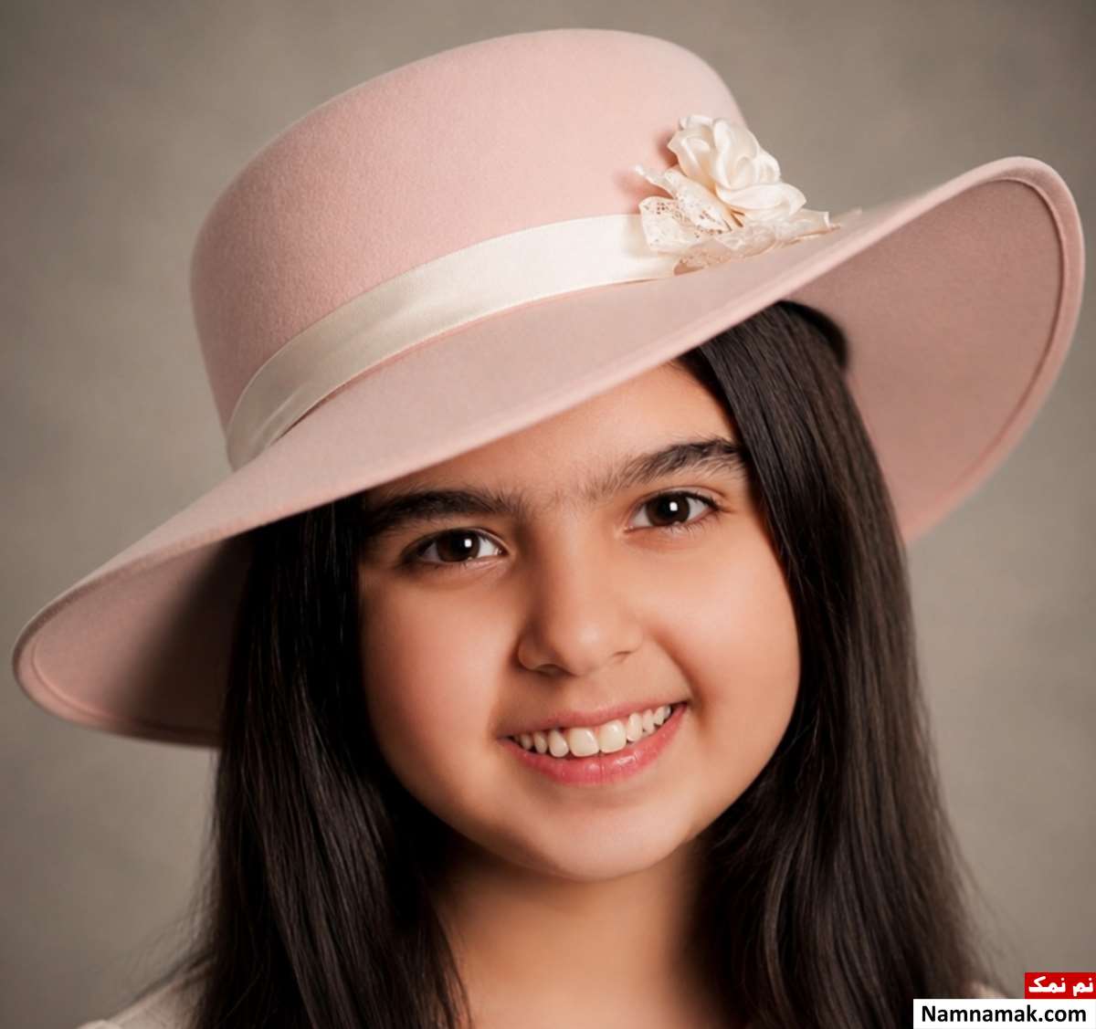 دلسا مهدی زاده بازیگر دلسا مهدی زاده بازیگر