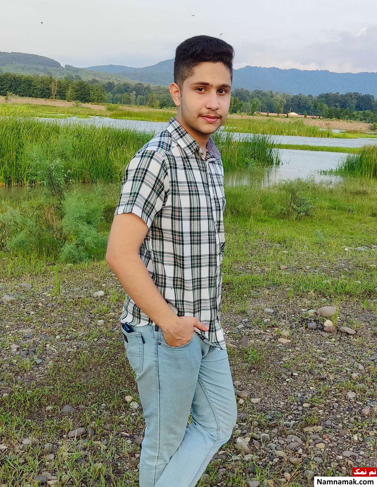 یارا سرپله بازیگر یارا سرپله بازیگر