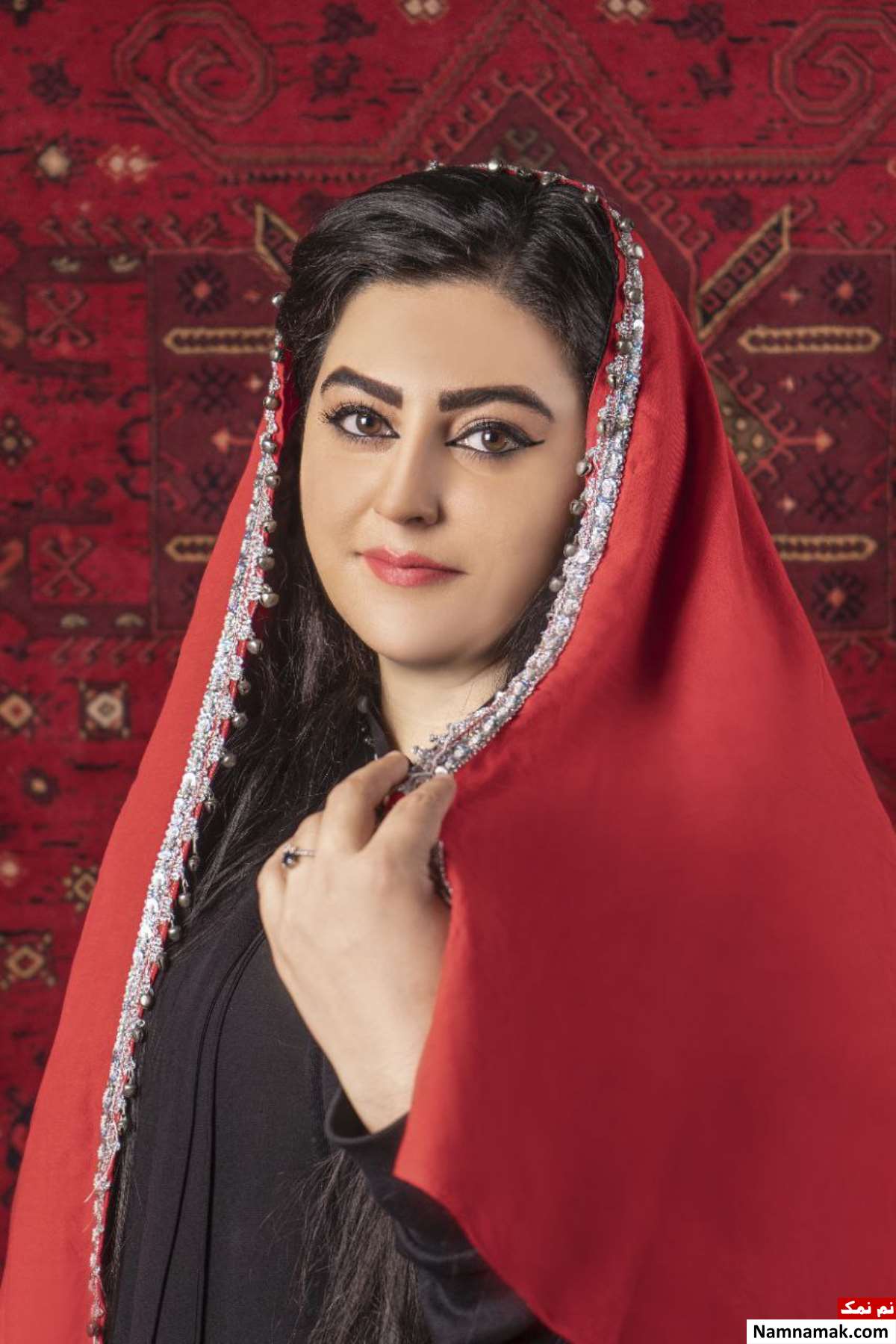 افسانه عزیزی بازیگر افسانه عزیزی بازیگر