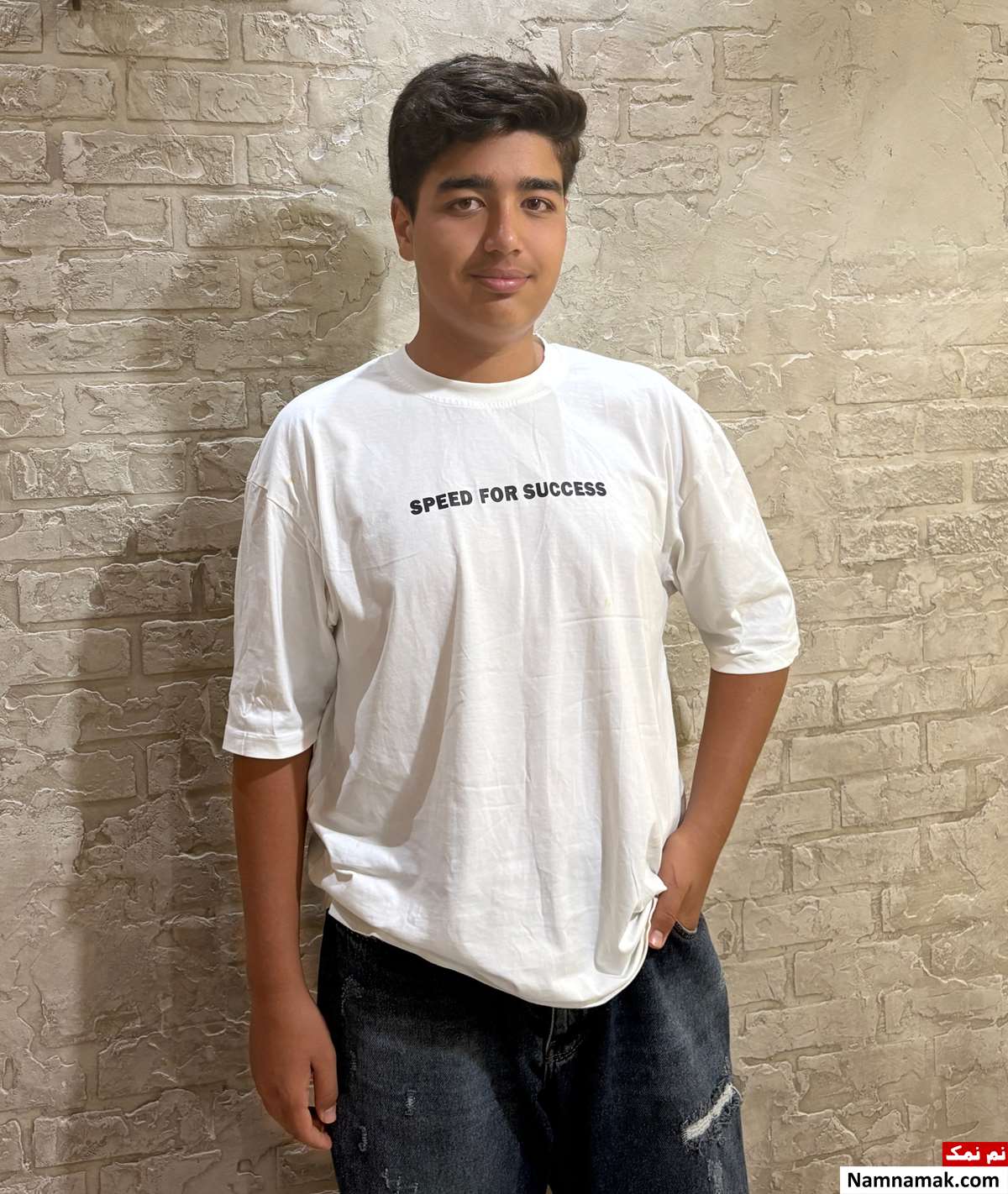 آرین محمد خان لو آرین محمد خان لو