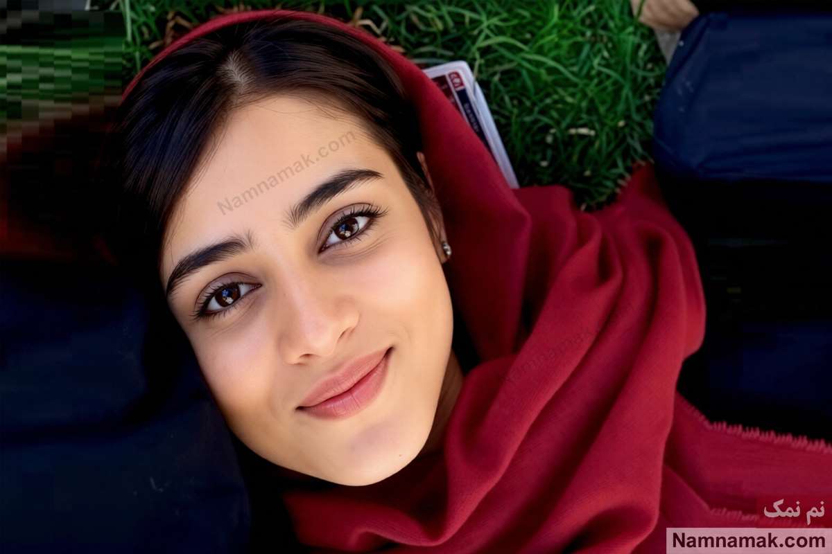 بیوگرافی دختر آبی