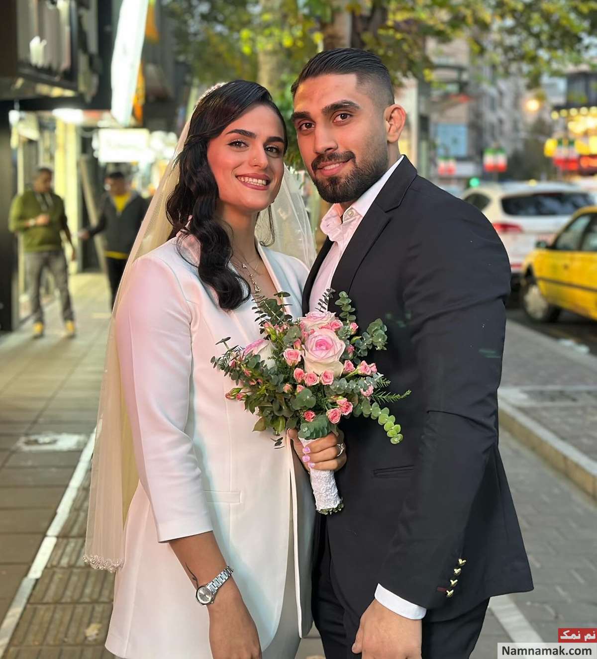 نسیم محمدی نسیم محمدی و همسرش
