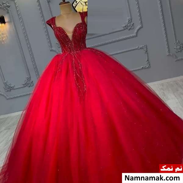 لباس عروس قرمز