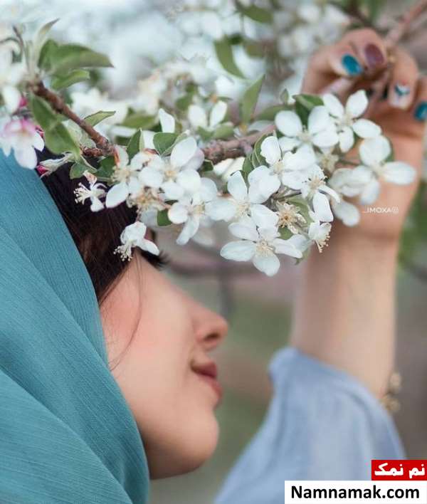 ژست عکس دخترانه هنری و مجلسی