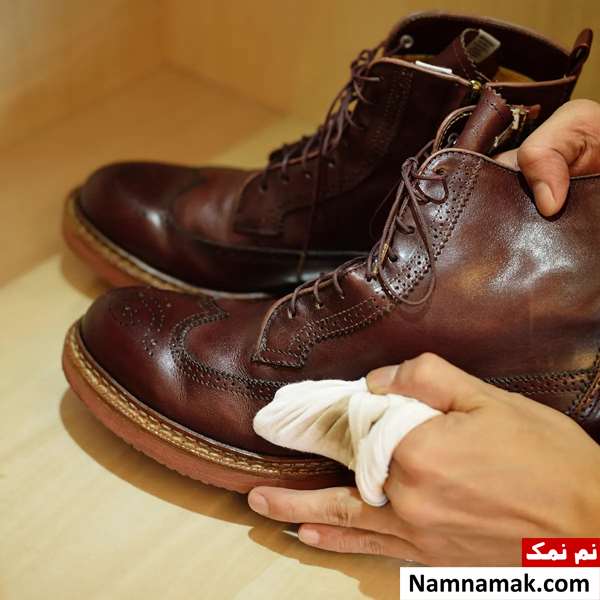 نحوه تمیز کردن کفش چرم روشن