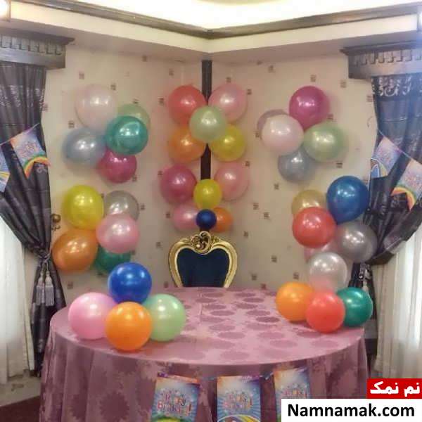 بادکنک آرایی اتاق تولد 