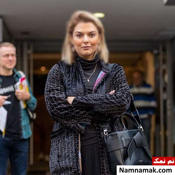 کشف حجاب دنیا مدنی دختر رویا تیموریان