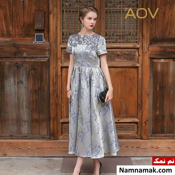 ست کردن لباس نقره ای