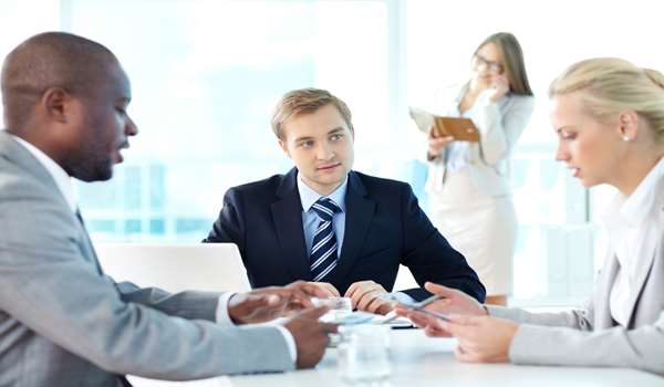 برای گرفتن تصمیم جوانب تمام موانع را در نر بگیرید