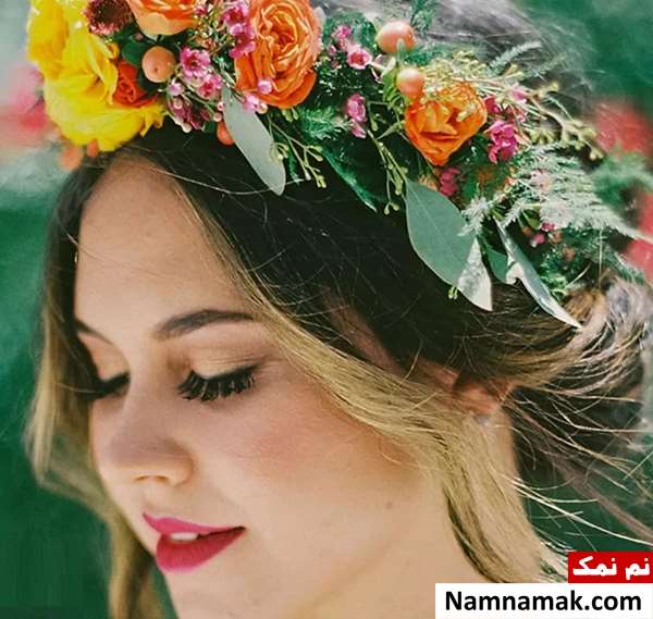 تاج گل عروس طبیعی